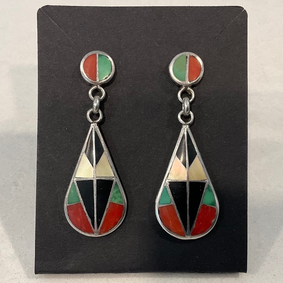 VINTAGE Zuni Silver Turquoise Coral Mother of Pearl & Jet  Earrings - Picture 1 of 3